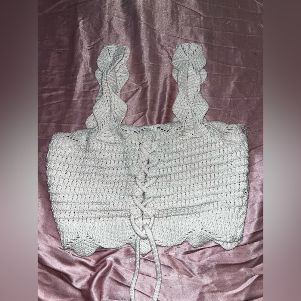 White knit crop top